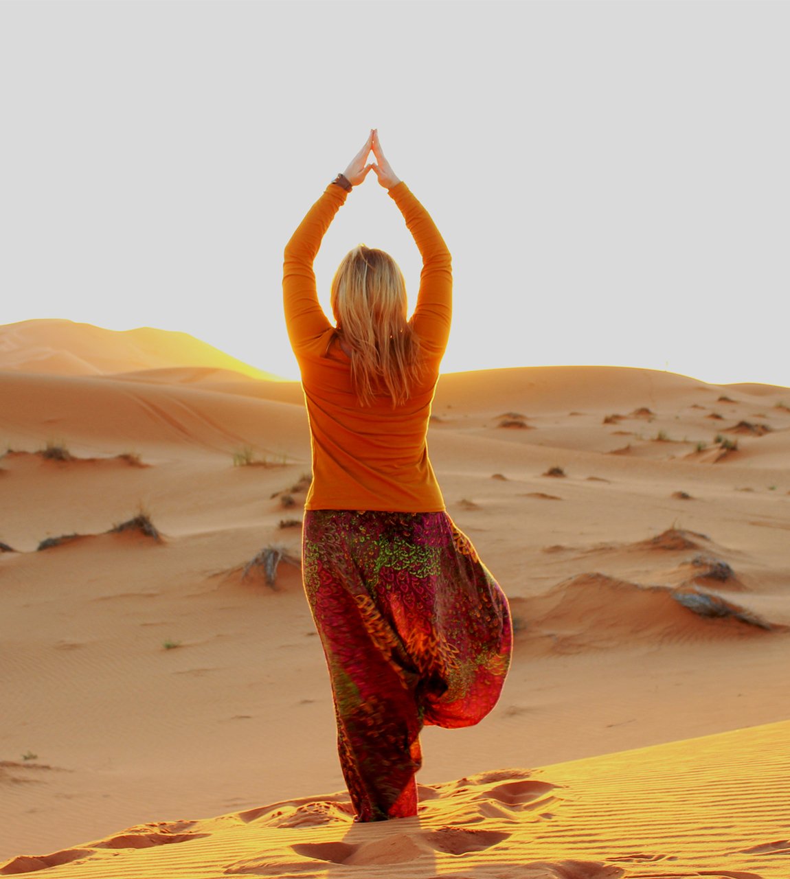 Méditation dans le Sahara à Erg Chigaga Méditation et bien-être dans le désert du Sahara au Maroc