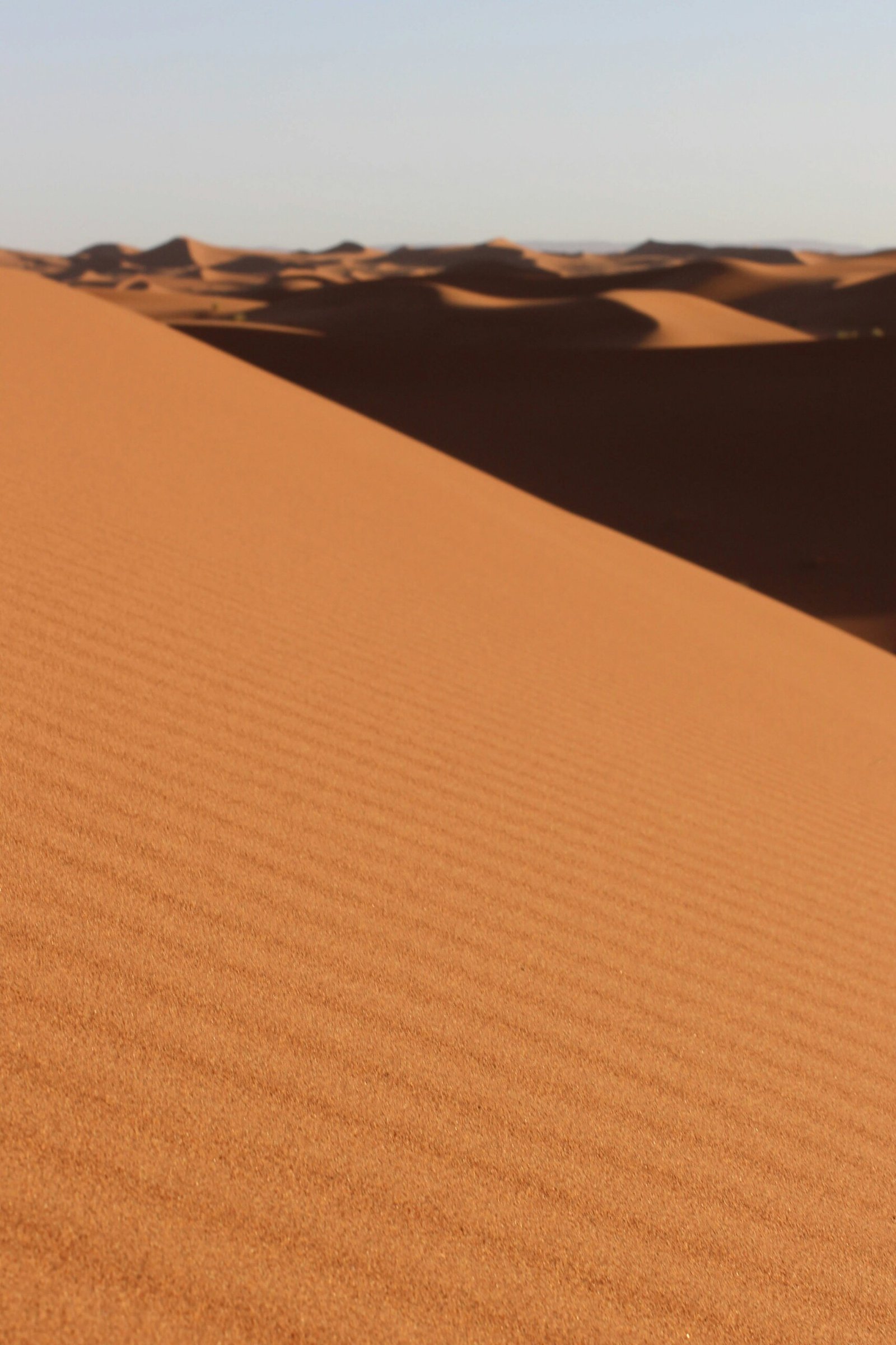 Poteries vertes de Tamegroute et grandes dunes de l'Erg Chegaga au coucher du soleil